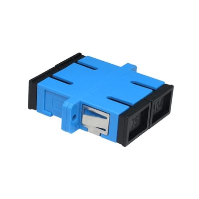 Adaptador de fibra óptica cuádruple SC a prueba de polvo sin orejas con APC UPC PC PBT Material 1 puerto/2 puertos