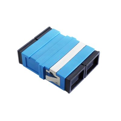 Adaptador de fibra óptica cuádruple SC a prueba de polvo sin orejas con APC UPC PC PBT Material 1 puerto/2 puertos