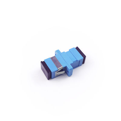Adaptador de fibra óptica FTTH SC con acoplador simplex a prueba de polvo con auriculares UPC fabricado por PBT