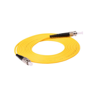 Equipo de cable de parche de fibra óptica FC de longitud personalizable para conexión de fibra óptica
