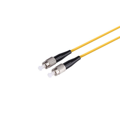 Equipo de cable de parche de fibra óptica FC de longitud personalizable para conexión de fibra óptica