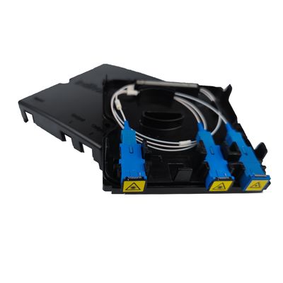 Tipo de conector SC conveniente Placa frontal de separación de fibra óptica de plástico para redes interiores