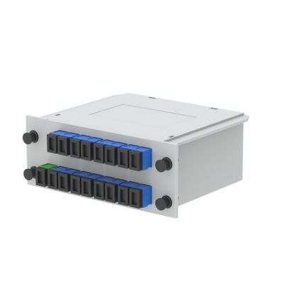 Caja de distribución de fibra de material PC ABS para acceso FTTH de 16 núcleos en el poste de pared
