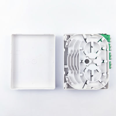 Panel de conexión de fibra óptica compatible con la red FTTH 4 núcleos Material de PC ABS para interiores
